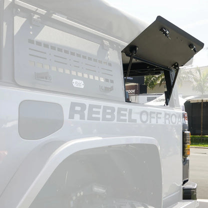 Rebel OFF ROAD XPLOR ベッドラック ハーフハイト ソリッドサイドハッチ (JTグラディエーター)