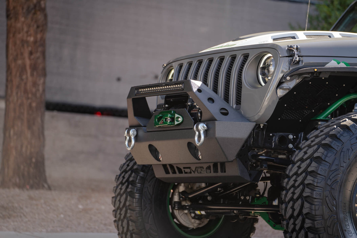 DV8 Offroad 20インチ Eliteシリーズ LEDライトバー (シングルロウ)