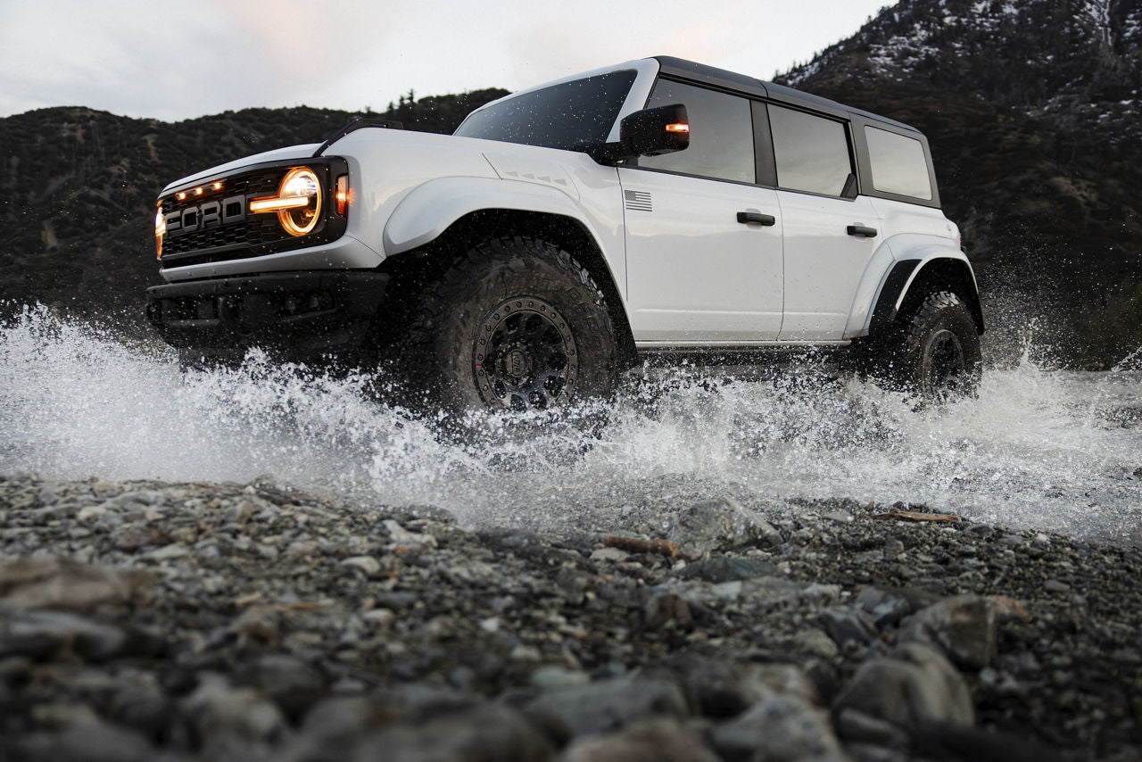 KMC ホイール KM241 E25 BEADLOCK | BLACKOUT