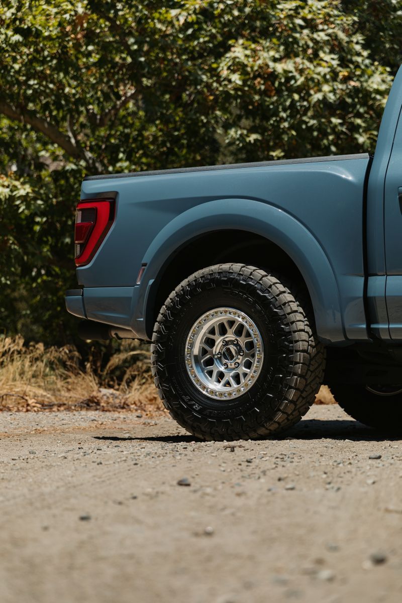 KMC ホイール KM549 GRS | GLOSS SILVER W/ MACHINED FACE