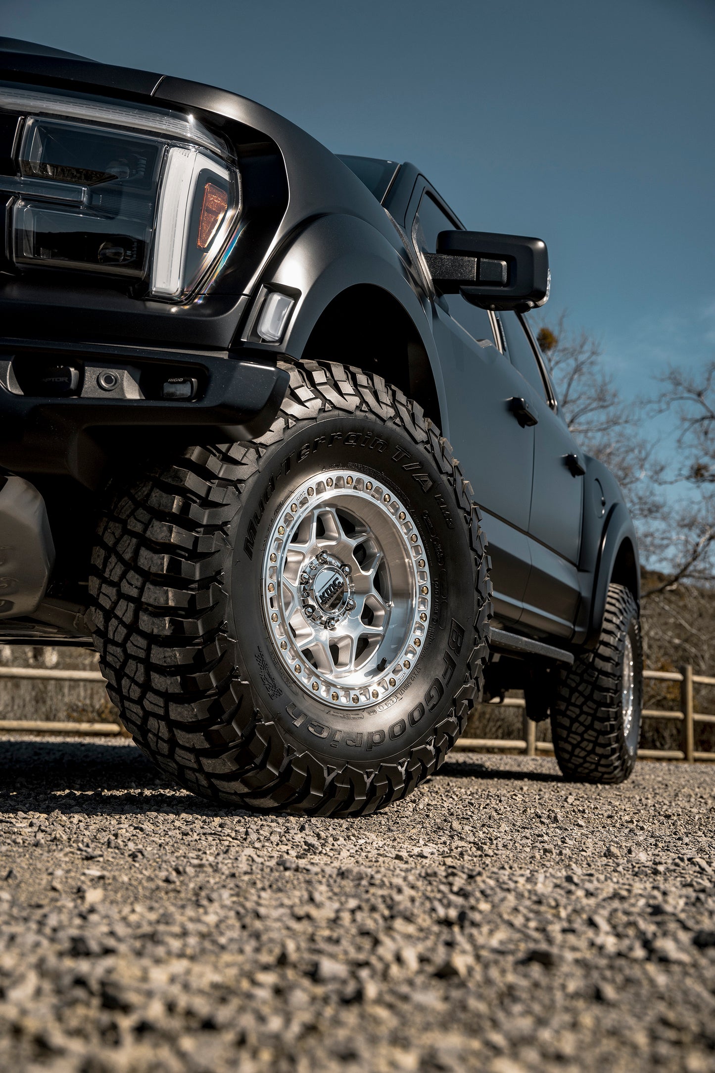 KMC ホイール KM553 TORX | GLOSS SILVER W/ MACHINED FACE