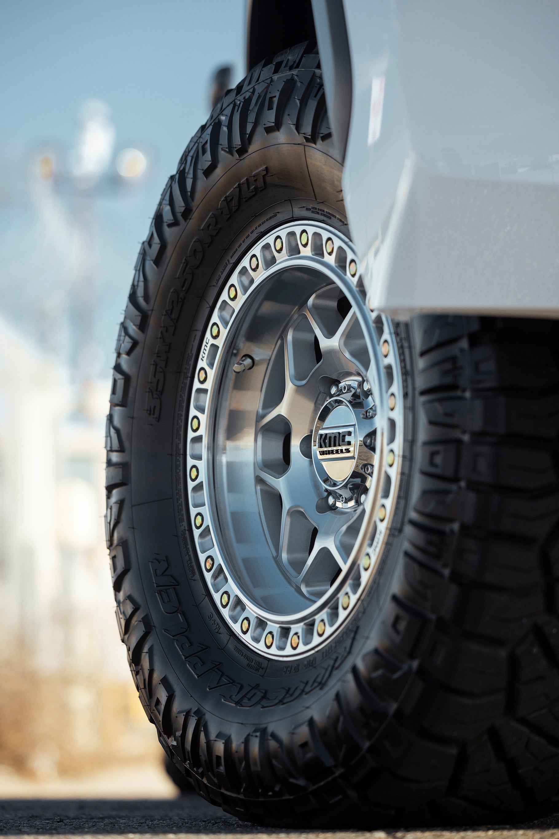 KMC ホイール KM553 TORX | GLOSS SILVER W/ MACHINED FACE