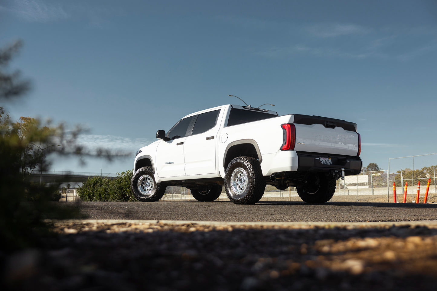 KMC ホイール KM553 TORX | GLOSS SILVER W/ MACHINED FACE