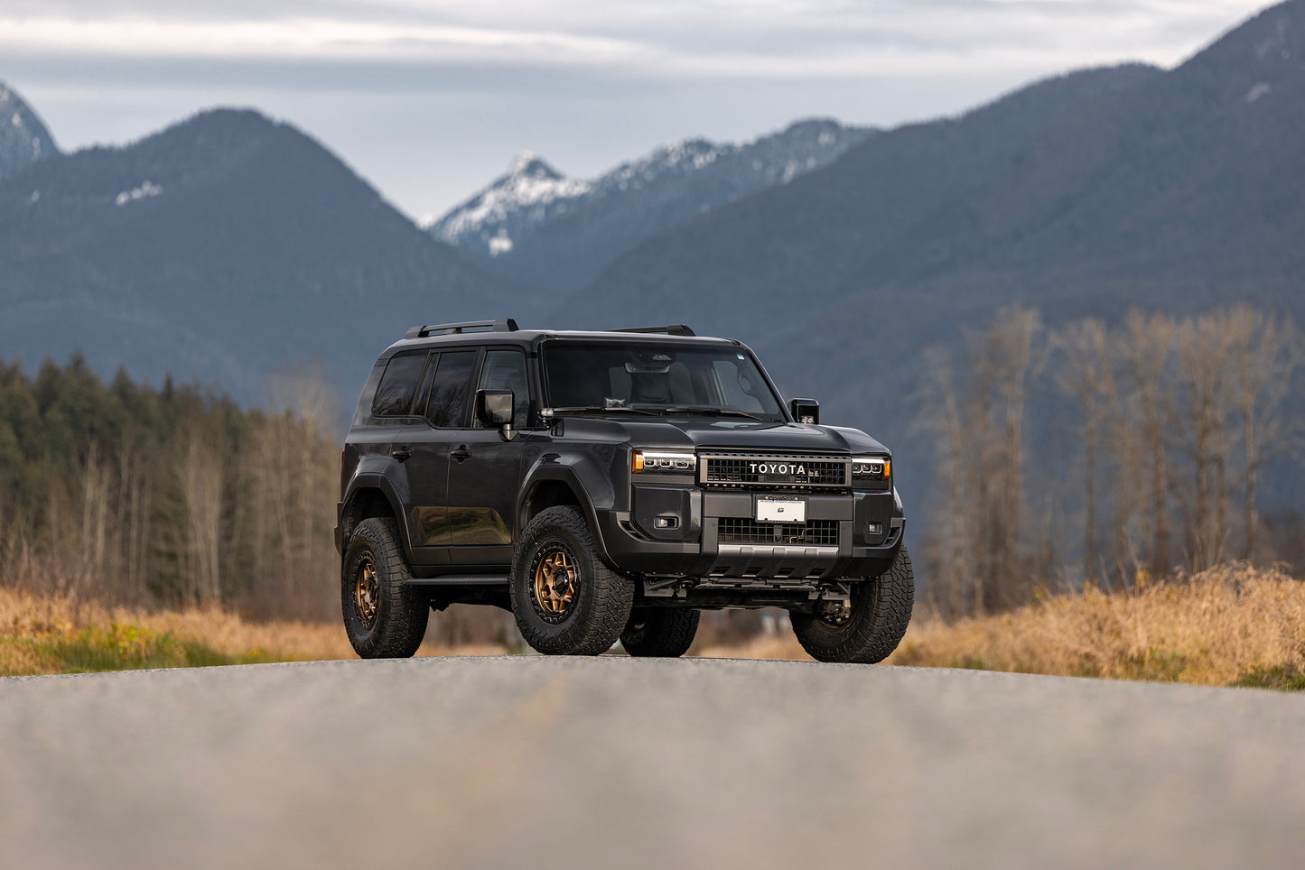 KMC ホイール KM553 TORX | MATTE BRONZE W GLOSS BLACK LIP