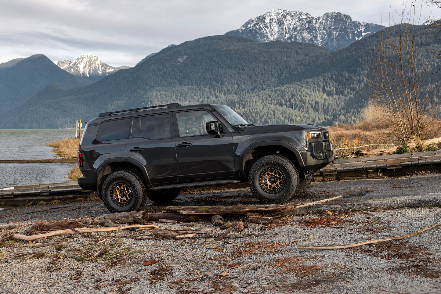 KMC ホイール KM553 TORX | MATTE BRONZE W GLOSS BLACK LIP