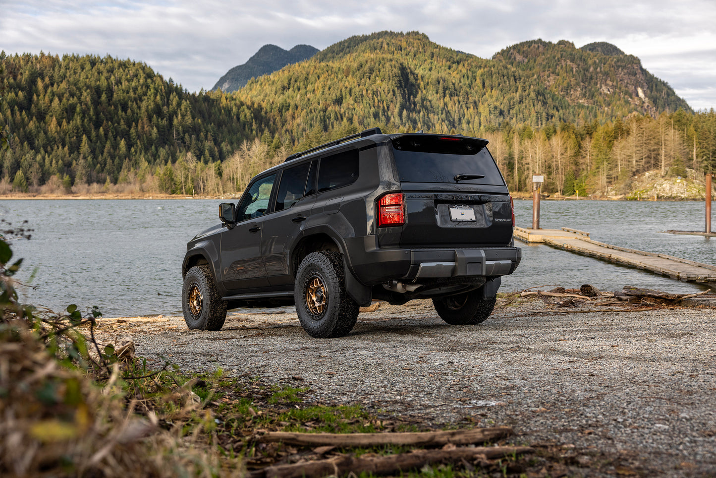 KMC ホイール KM553 TORX | MATTE BRONZE W GLOSS BLACK LIP