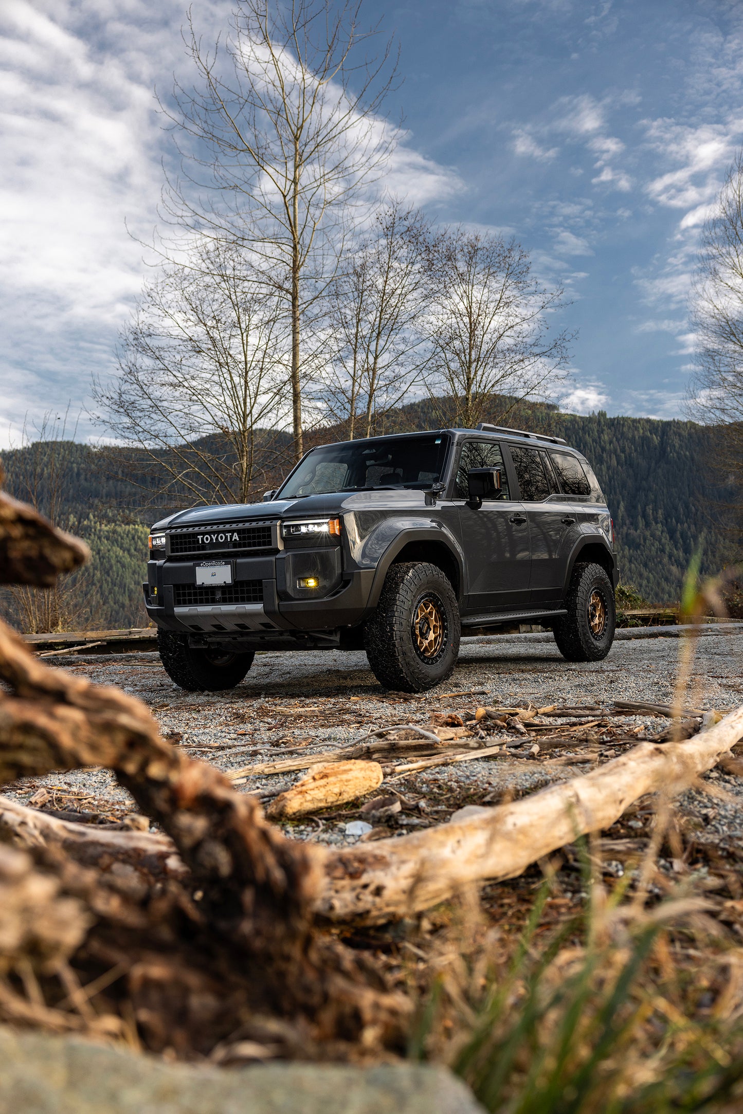 KMC ホイール KM553 TORX | MATTE BRONZE W GLOSS BLACK LIP