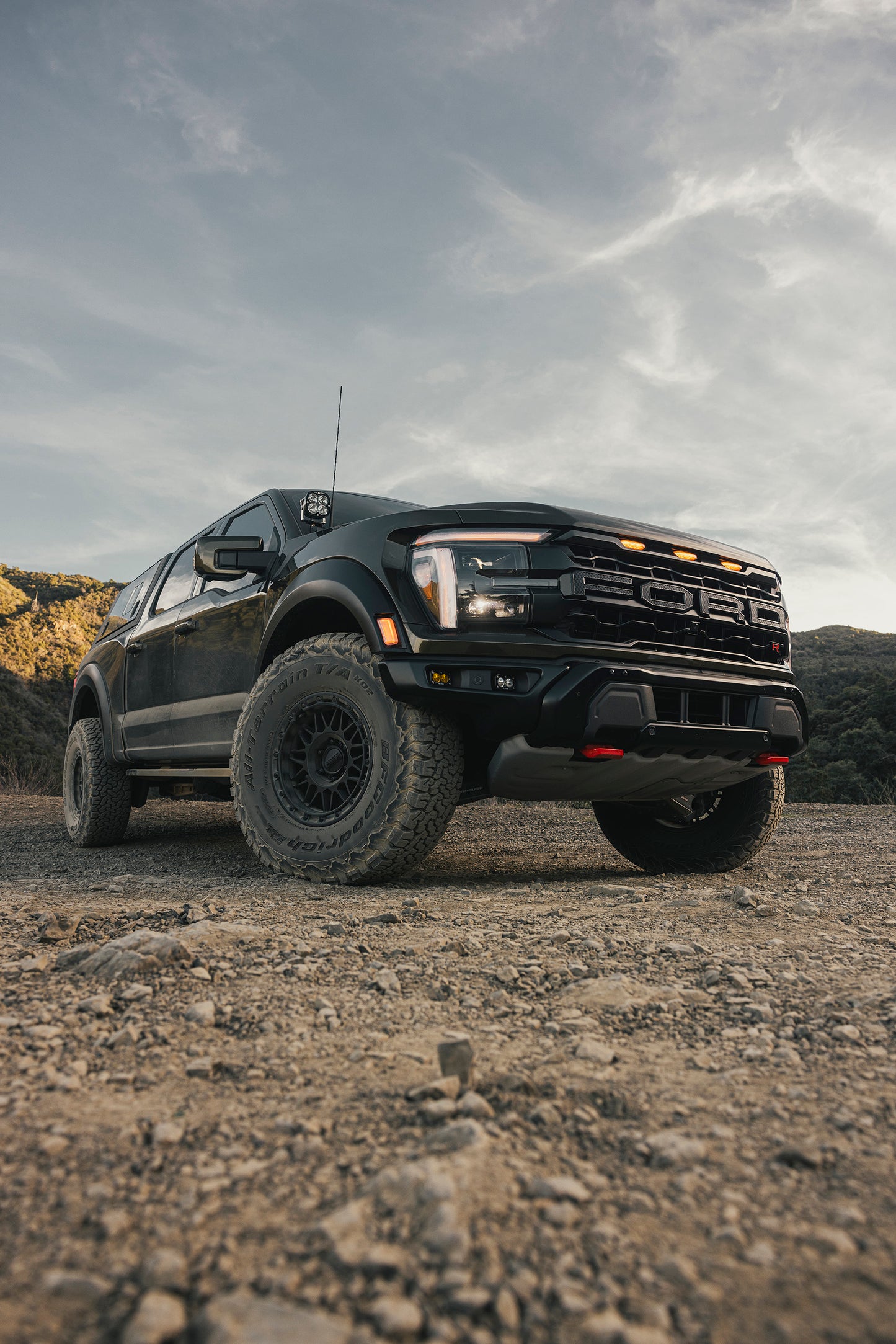 KMC ホイール KM555 ATTACK | MATTE BLACK