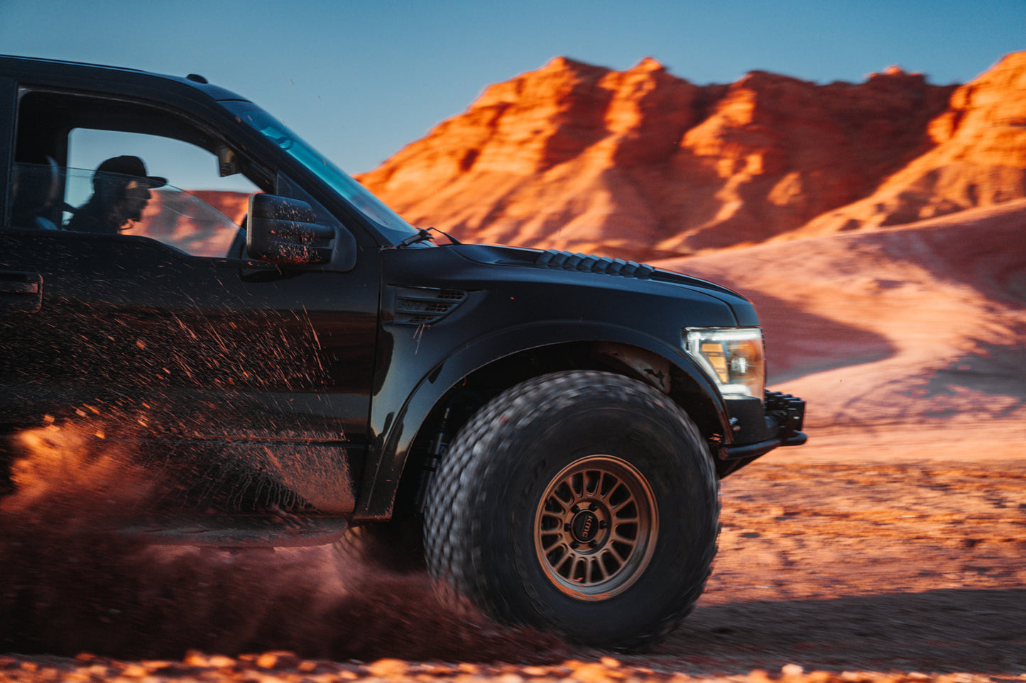 KMC ホイール KM733 IMPACT FFT | MATTE BRONZE