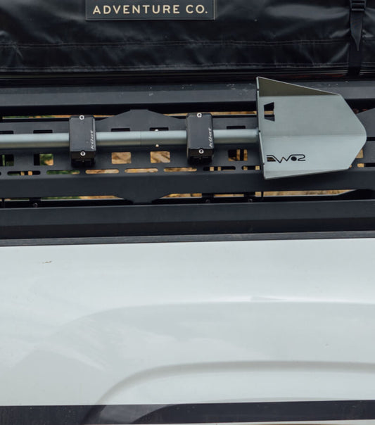 Kuat IBEX MOLLEパネル専用 ショベルマウント