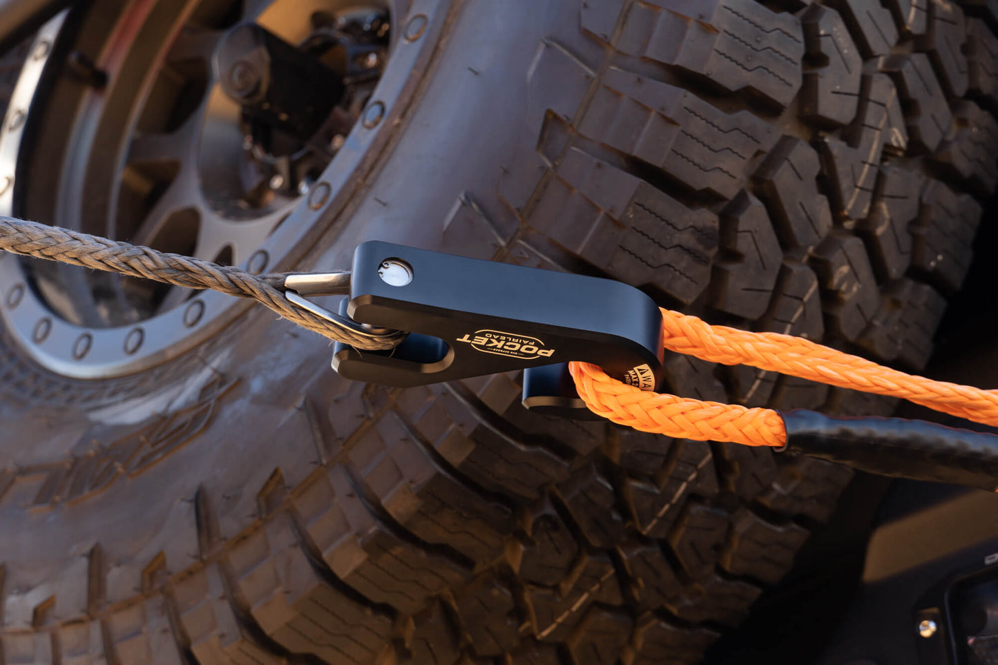 DV8 Offroad ポケットフェアリード 合成ロープ（シンセティックロープ）対応ウインチ用