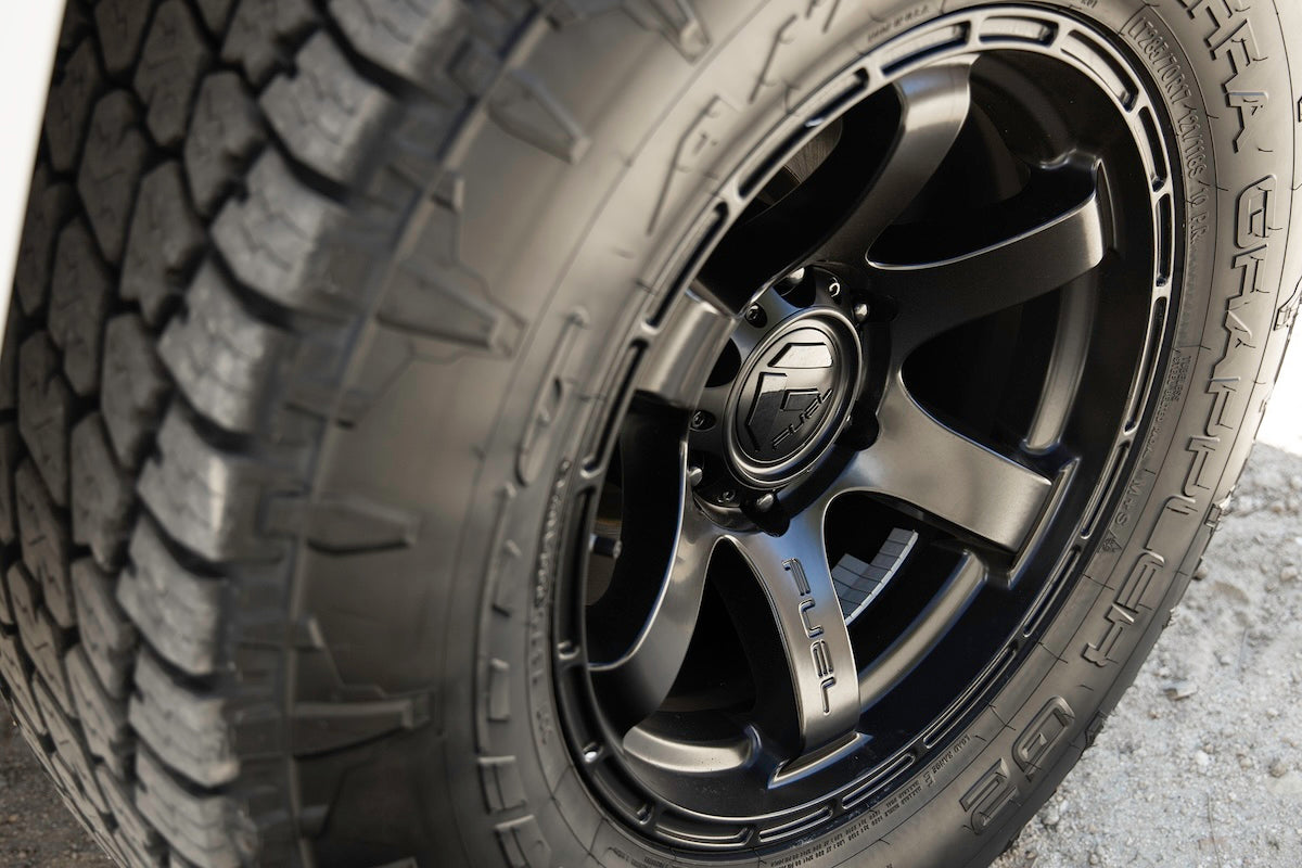 FUEL OFF-ROAD フューエルオフロード ホイール D824 4セット Fuel Off Road フューエルオフロード ホイール D766 RUSH | SATIN
