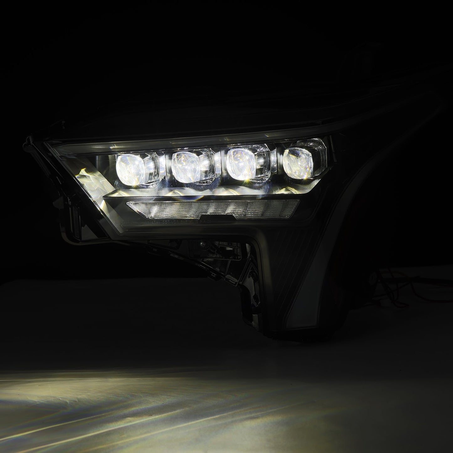 AlphaRex アルファレックス ノバ シリーズ LED プロジェクター ヘッドライト ブラック (3rd タンドラ)